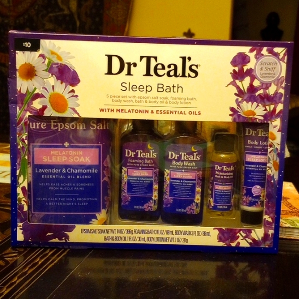 5 piece Dr Teals Sleep Bath w/ melatonin & essential oils.